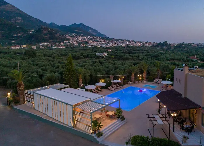 Apollo Art Hotel 4*