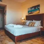 Hotel Apollo Art 4*