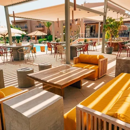 Hotell Apollo Art 4*