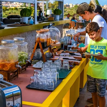 Hotell Apollo Art 4*