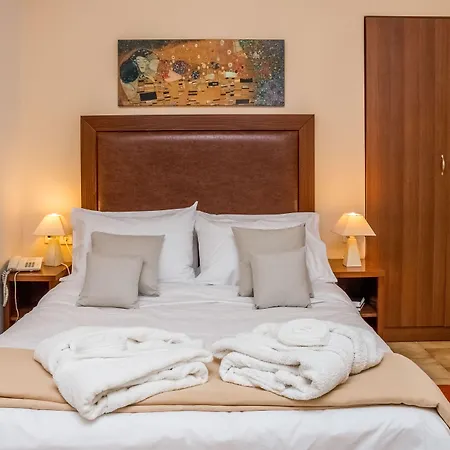 Apollo Art Hotell Kyparissia