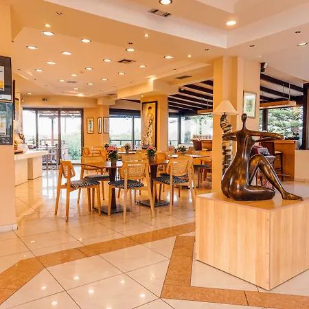 Apollo Art Hotell Kyparissia