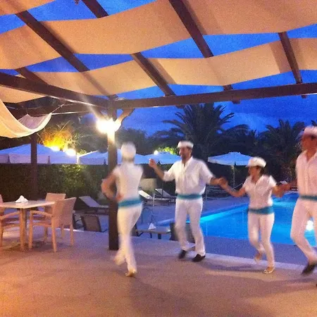 Apollo Art Kyparissia