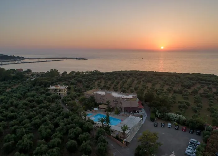 Apollo Art 4* Kyparissia