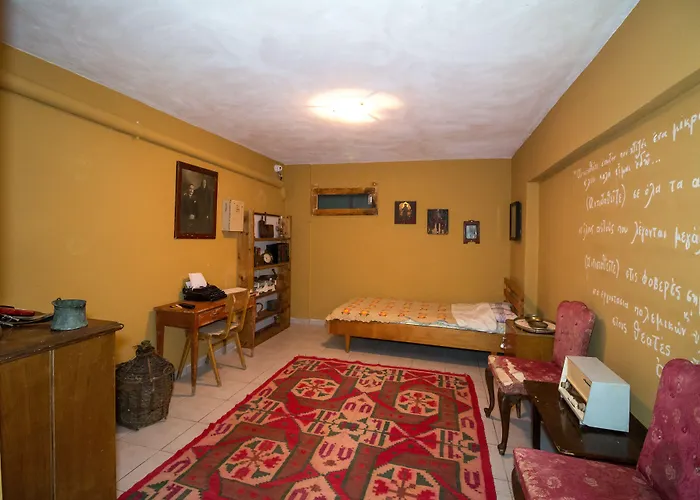 Apollo Art Hotel 4*