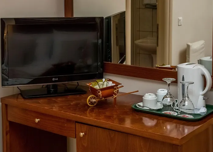 Apollo Art 4* Kyparissia